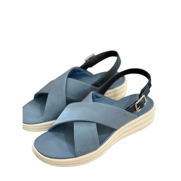 Clarks Cloud Steppers Drift Sun Sandals Womens Blue Denim Slingback Sz 9.5 M NIB - Picture 2 of 11